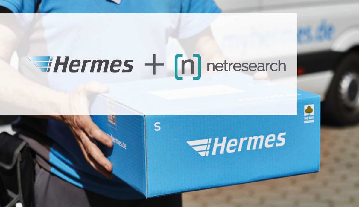 Logos von Hermes und Netresearch. Im Hintergrund ist eine Person zu sehen, die ein Paket in der Hand hält.